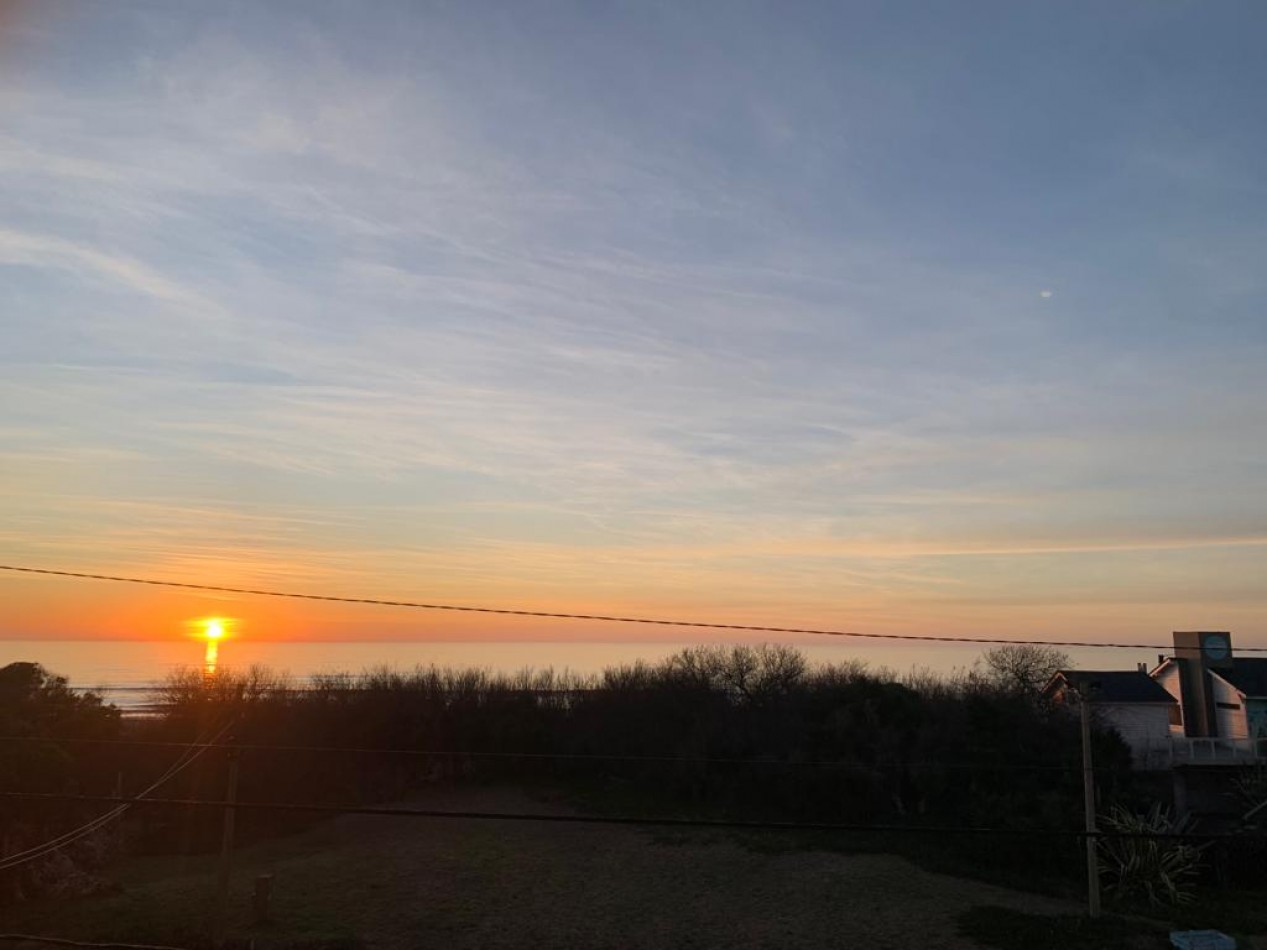 Venta Depto 2 Amb Con Balcon Al Frente Y Cochera Cubierta