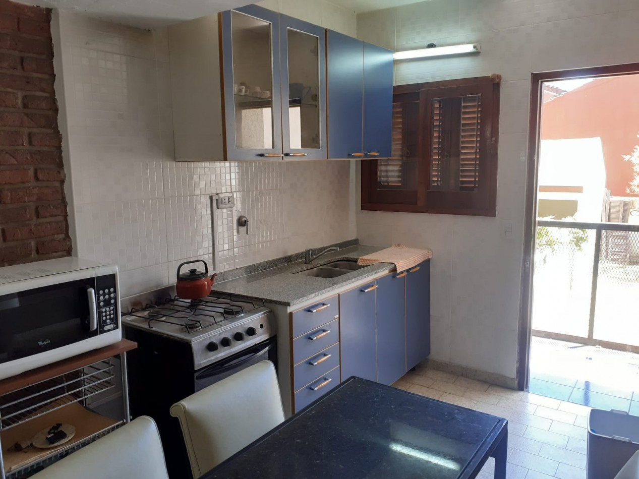 Venta Amplio Triplex Con Garage Cubierto