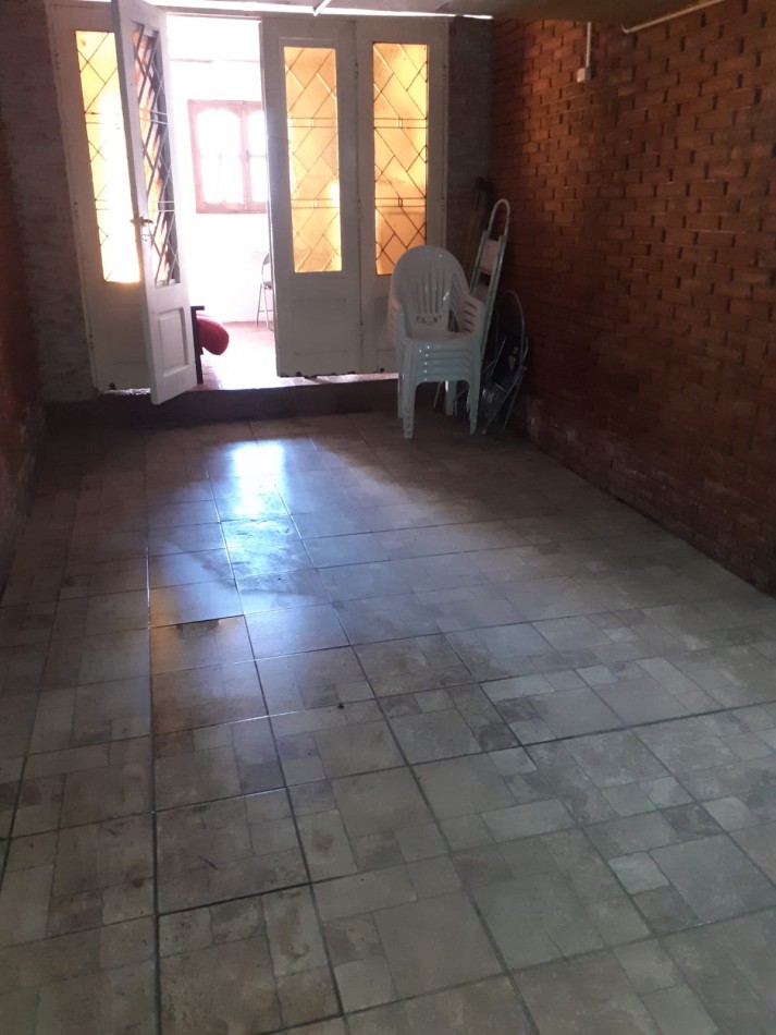 Venta Amplio Triplex Con Garage Cubierto