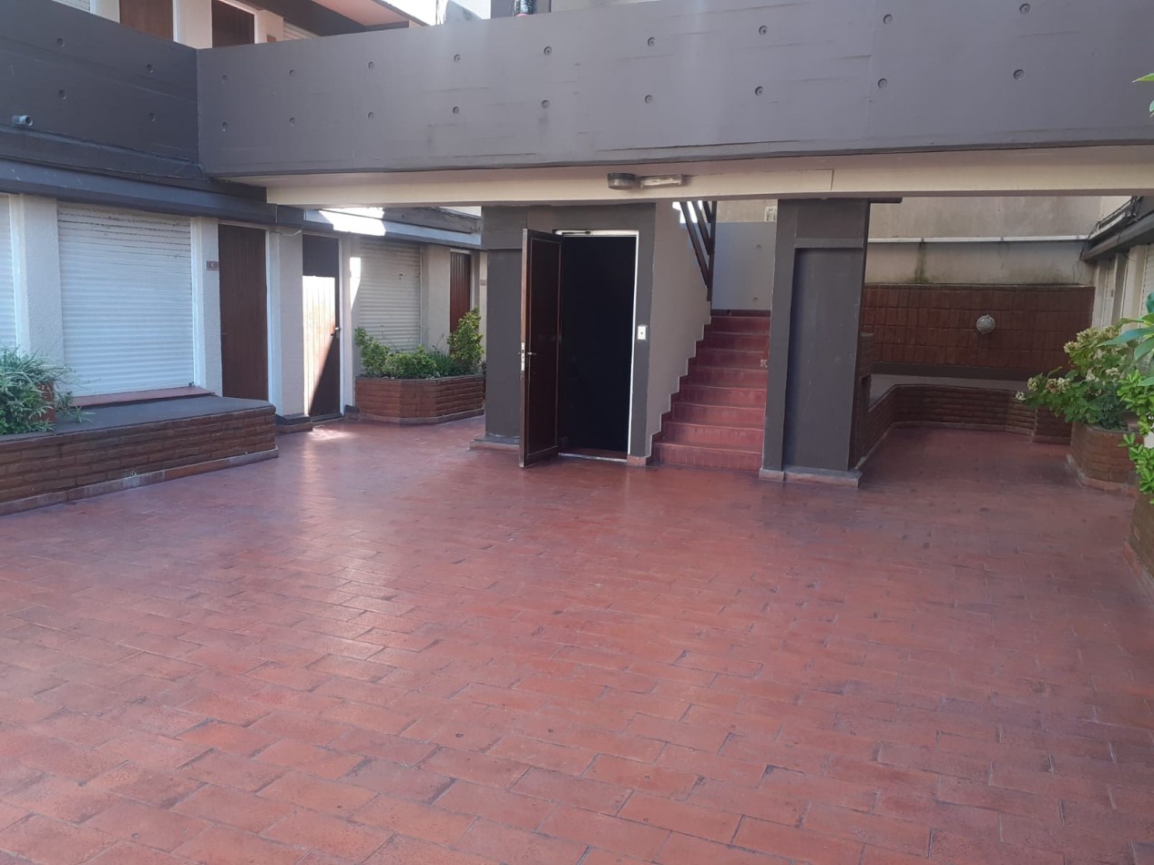 Venta Oportunidad Depto 2 Amb Frente Al Mar