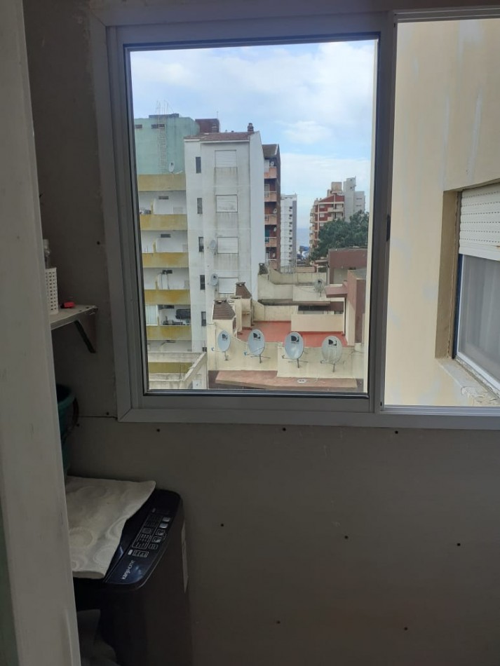 Venta Amplio Depto 3 Amb En Zona Residencial