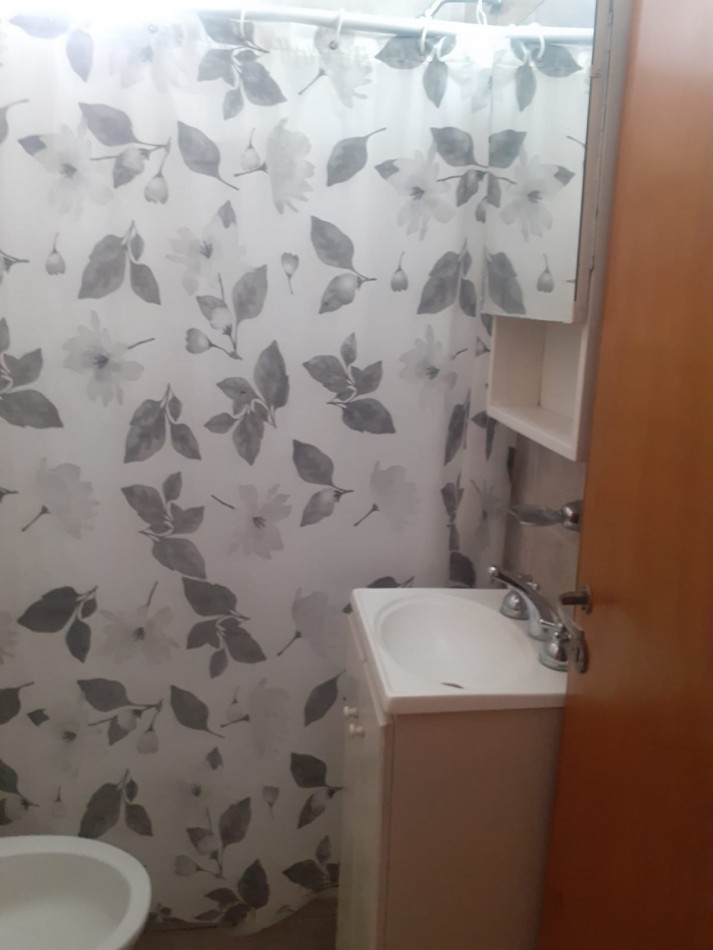 Venta Depto 2 Amb Con Balcon A La Calle A 1 1/2 Cuadra Del Mar