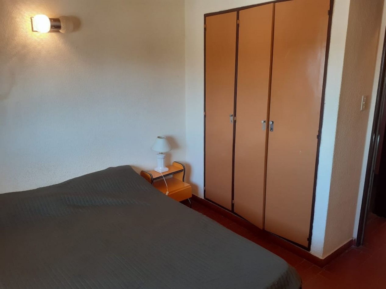 Venta 2 Amb Con Cochera Y Gas Natural