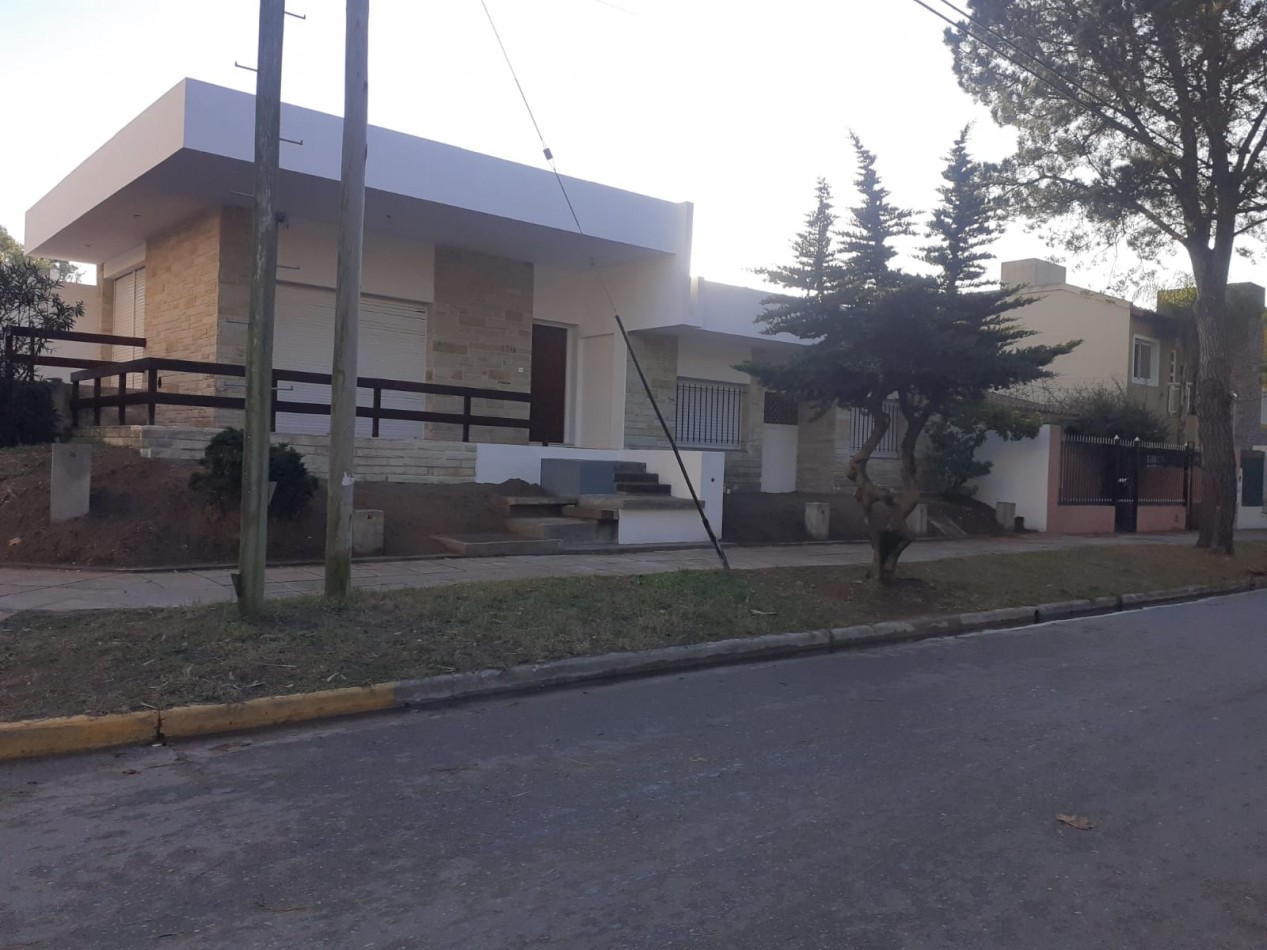 Venta Amplia E Impecable Casa En San Bernardo