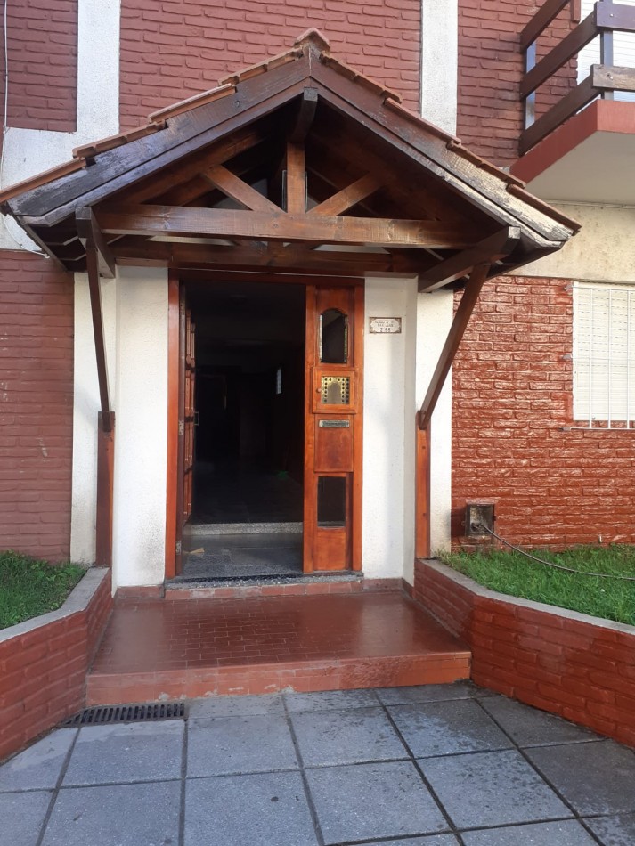 VENTA DEPTO 2 AMB A SOLO 2 CUADRAS DEL MAR