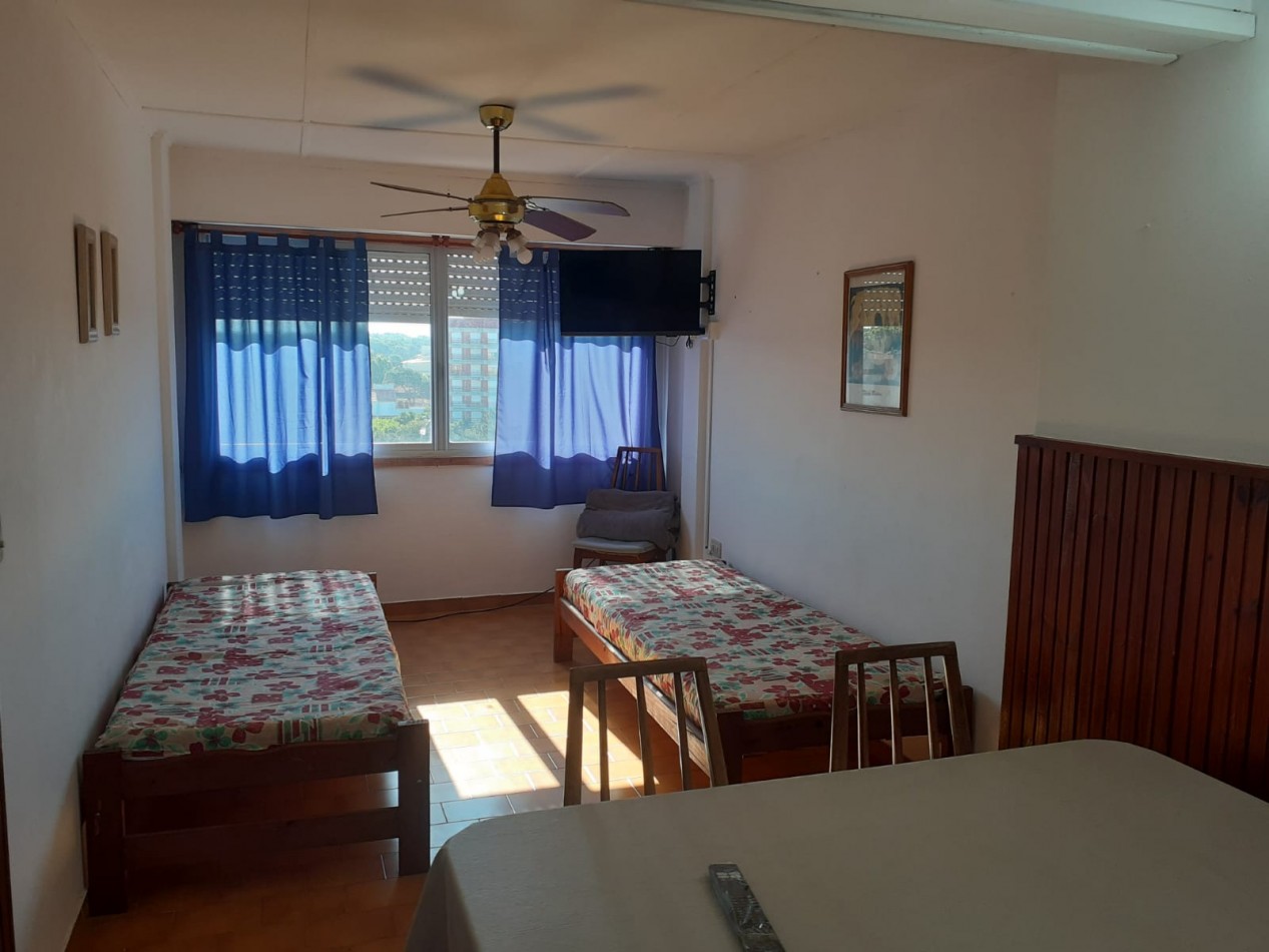 ALQ.TEMP 2 AMB CON WIFI A 1 CUADRA DEL MAR