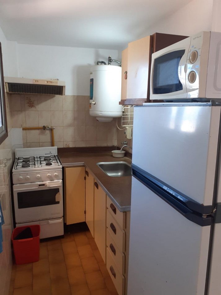 ALQ.TEMP 2 AMB CON WIFI A 1 CUADRA DEL MAR