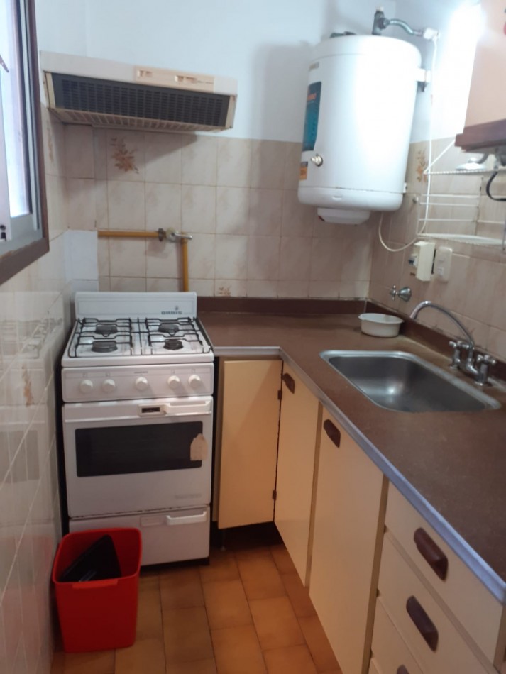 ALQ.TEMP 2 AMB CON WIFI A 1 CUADRA DEL MAR