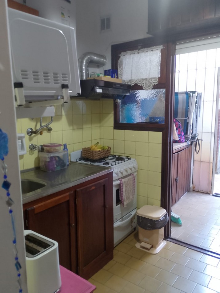 SE VENDE DUPLEX A SOLO 5 CUADRAS DEL MAR EN MUY BUEN ESTADO