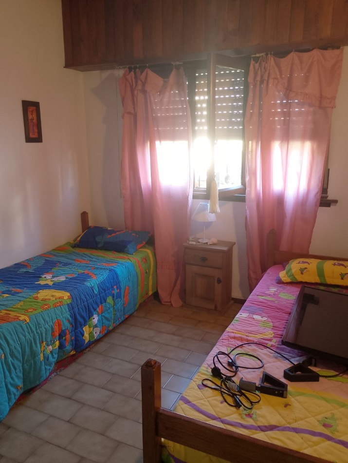 SE VENDE DUPLEX A SOLO 5 CUADRAS DEL MAR EN MUY BUEN ESTADO