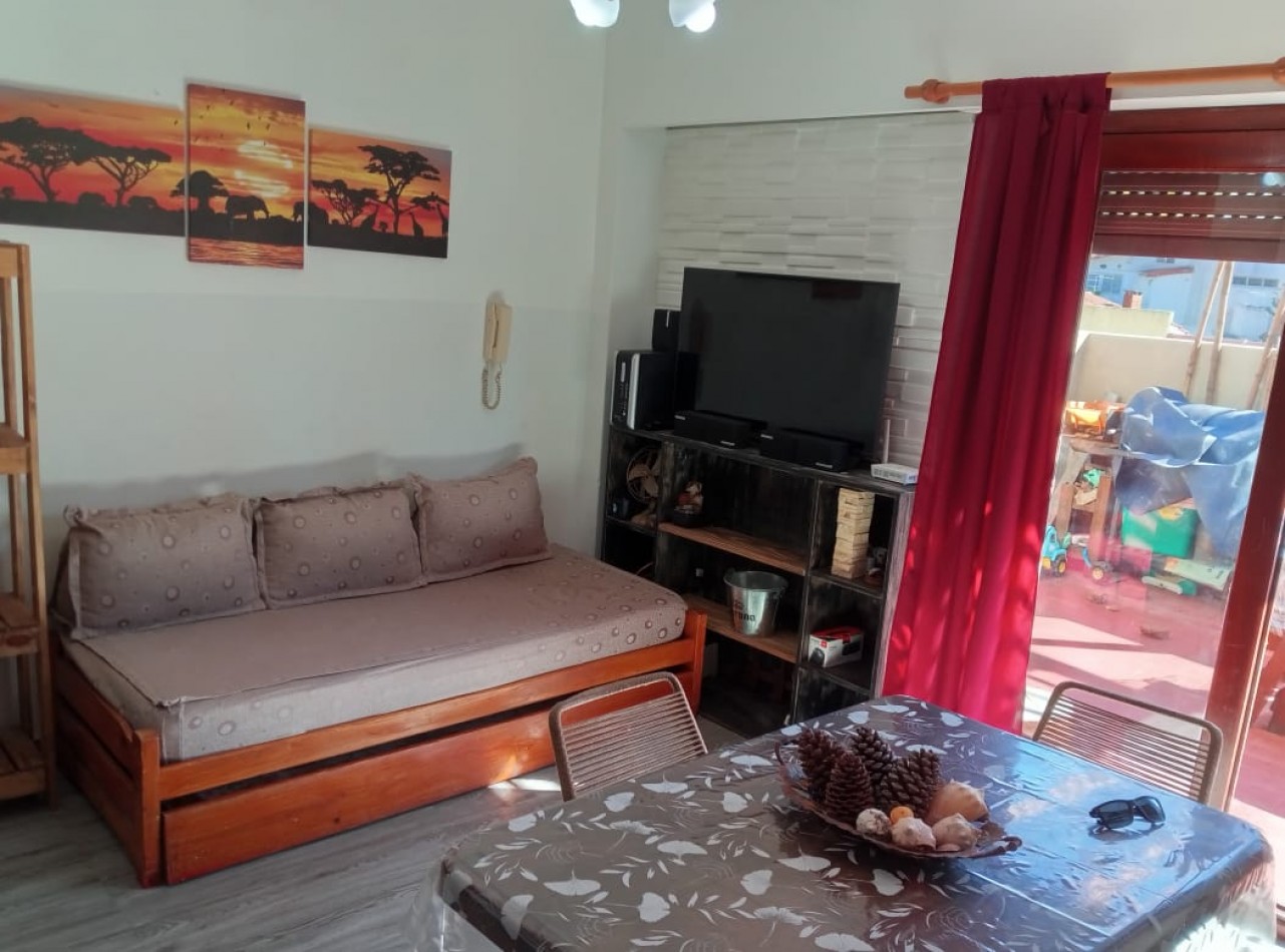 Venta  depto 2 amb con amplio Patio