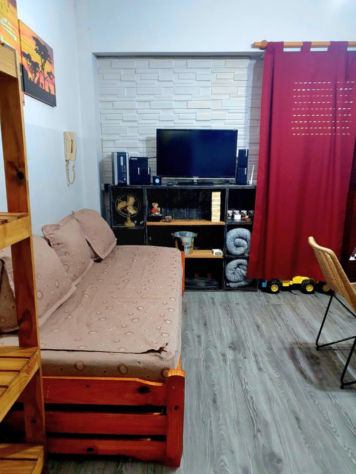 Venta  depto 2 amb con amplio Patio