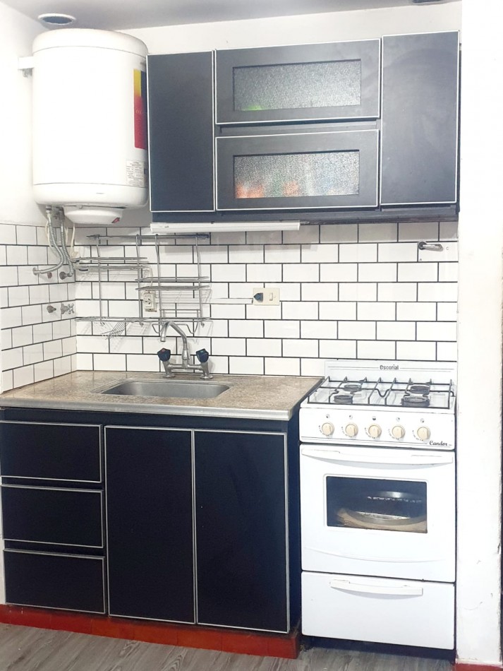 Venta  depto 2 amb con amplio Patio